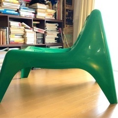 （日曜日の引渡し）IKEA  モダン　パーソナルチェア　一人用の画像