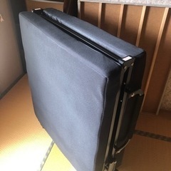 ■ カインズ  折りたたみベッド　一人用　中古 美品 ■の画像