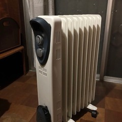 暖房器具　オイルヒーター