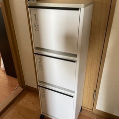 ※取引決まりました※無料で差し上げます。3段ダストボックス