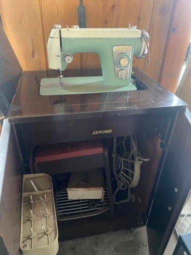 ジャノメミシン　箱型　再募集