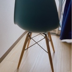 椅子 / アイリスプラザ イームズチェアの画像