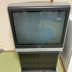 TOSHIBA製、地デジ視聴可能な25インチ、ブラウン管テレビ。