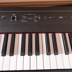 最終お値下げ中　年末までに処分　Alesis 電子ピアノキーボード　 88鍵盤 セミウェイト スピーカー内蔵 Recital の画像