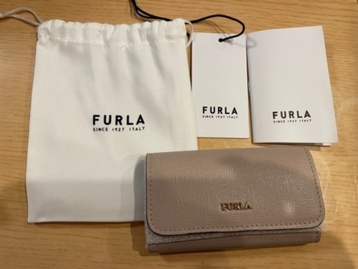 【未使用】FURLA キーケース【美品】