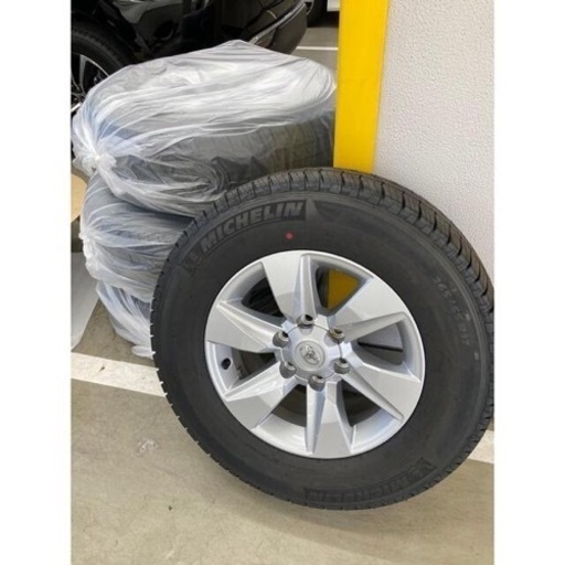 ランドクルーザープラド150系後期純正タイヤホイール