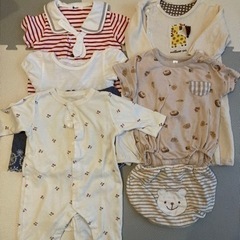 女の子　半袖ロンパース　サイズ60-70