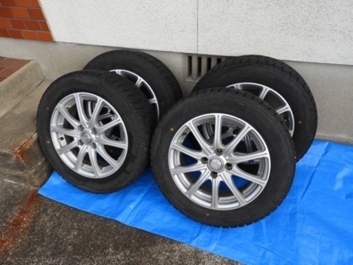 アルミホイール付きスタッドレスタイヤ