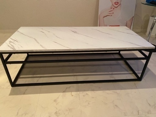 ダイニングテーブル　大理石柄