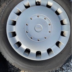 値下げしました！スタッドレスタイヤ175/65 R15、BMWミニクラブマン、純正ホイール付きの画像