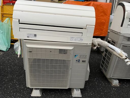 ダイキン ルームエアコン 2015年 8畳 単相100v うるるとさらら  AN25SRS/AR25SRS