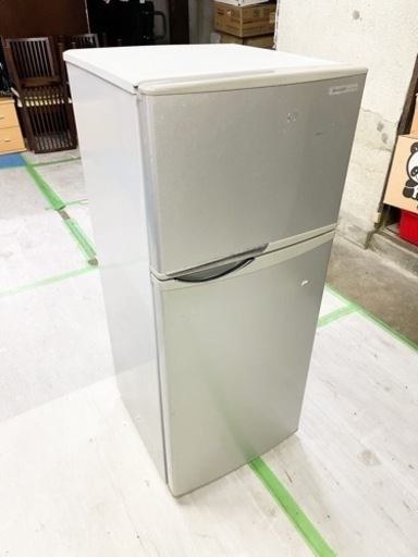 2012年製SHARP 2ドア冷蔵庫SJ-H12W-S
