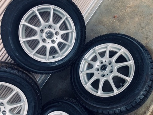 冬タイヤ 195/65R15 PCD114セレナ等用アルミ付きスタッドレス バリ山バリ溝4本組