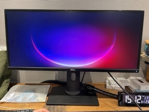 DELL製 29インチ ウルトラワイドモニター　2,560 x 1,080のワイドフルHD解像度  U2913WM