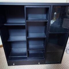 【決まりました！】本棚 小物 CD 収納棚 真ん中に左右稼動する棚あり