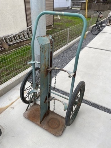 ボンベ運搬車 ボンべ台車 チェーン付き 移動式