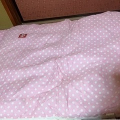 いちごバッグ お泊まり布団の画像