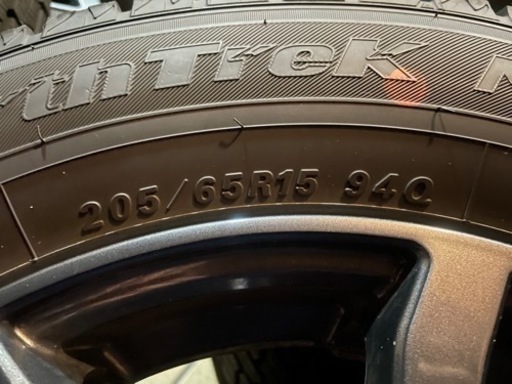 205/65R15 スタッドレスタイヤ　ホイール