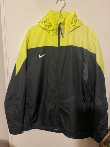 NIKE 肉厚　ナイロンパーカー