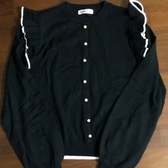 PAGEBOY格子柄のセーター&袖フリルセーターの画像