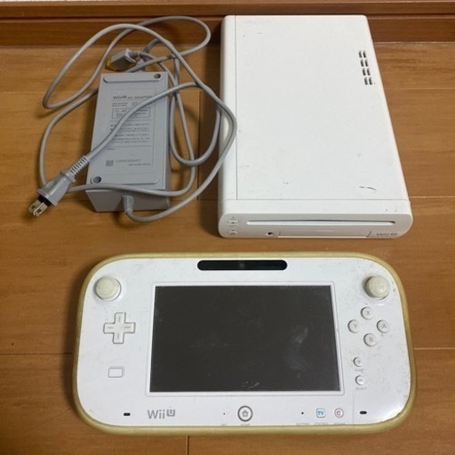 【譲り先決定】wiiu 本体、パッド、アダプター