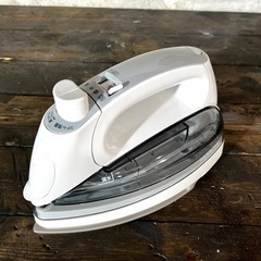 【ご成約済み🐾】HITACHI コードレス スチームアイロン✨ 軽量⭕️の画像