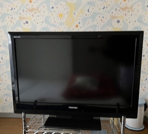東芝　TOSHIBA　REGZA　液晶テレビ　32V(インチ)
