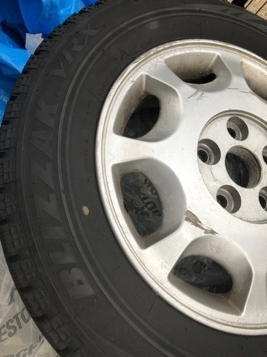 12月15日まで出品！値下げ交渉OK！！195/65R   910 スタッドレスタイヤアルミ付き4本！！カバー付