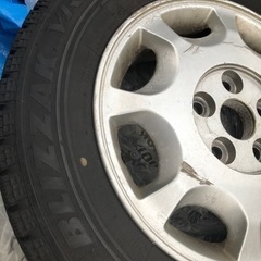 12月15日まで出品！値下げ交渉OK！！195/65R   910 スタッドレスタイヤアルミ付き4本！！カバー付