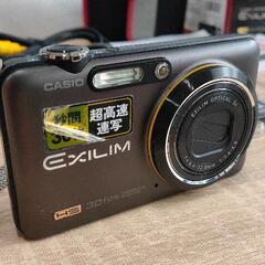 1201-006 カシオ デジタルカメラ エクシリム  EX-FC100 付属品多数の画像