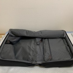 TUMIのスーツケース　4万円相当の画像