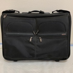 TUMIのスーツケース　4万円相当