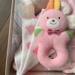 新品ミキハウスお祝いセット女児の画像