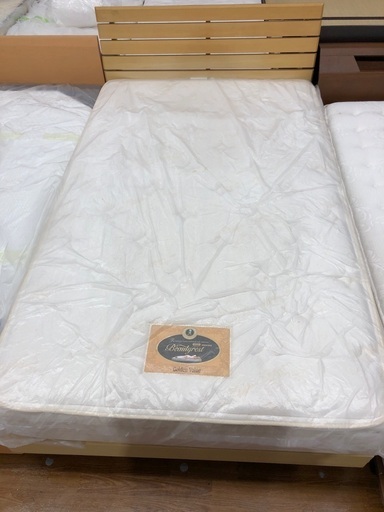 セミダブルベッド　ANNEL BED 11,880円