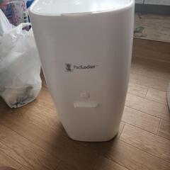 消臭ボックス　ゴミ箱