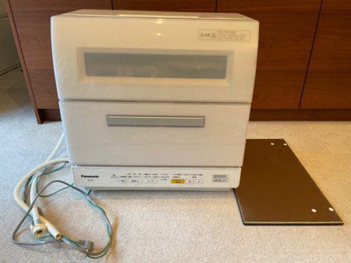食器洗い機【Panasonic NP-TR9-W】2017年製　専用ステンレス置き台付き