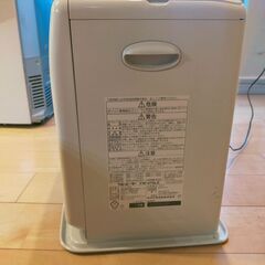 ダイニチ 石油ファンヒーター ブルーヒーターFW-479LE ホワイト 灯油入り 灯油缶おまけで付けられます。の画像