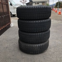 195/65/15 スタッドレスタイヤ　Toyoの画像