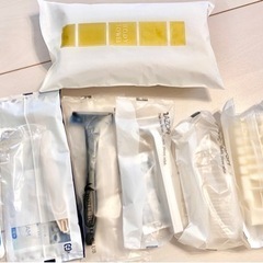 髭剃り・折りたたみヘアブラシ・ボディウォッシュ【未開封新品・無料】