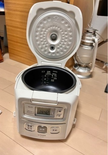 【美品】TIGERの炊飯器