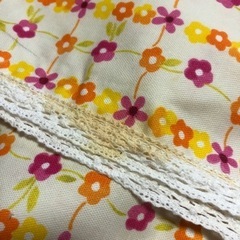 テーブルクロス 花柄 布地の画像