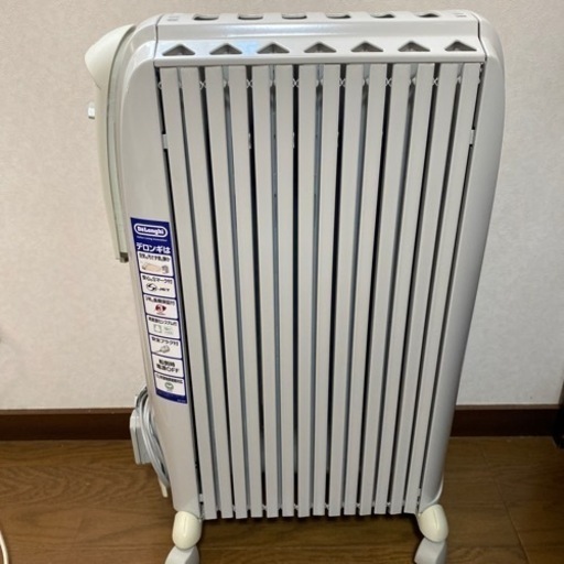 『取引中』電気で部屋を暖かくするデロンギ