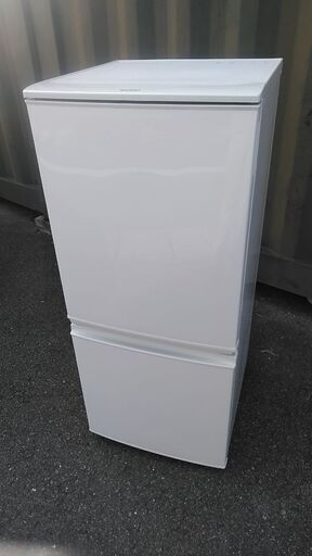 ☆シャープ　SHARP　ノンフロン冷凍冷蔵庫　137Ｌ　SJ-D14B-W（現状渡し）☆