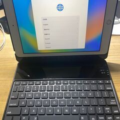 ipad os 16.1.1  第６世代　ワイヤレス　キーボード付