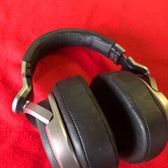 金泉黄ララ　SONY(ソニー) MDR-HW700 ワイヤレスヘッドホン 増設用　中古品　動作未確認の画像