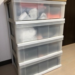 4段衣装ケースです。40cm 57cm 80cmの画像