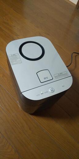 スチームキューブ　加湿器