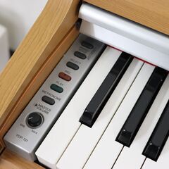【ジモ12/3取引終了】≪ZJ1031ジ限≫通電OK YAMAHA/ヤマハ 電子ピアノ/デジタルピアノ YDP-131C 2007年/'07年製 88鍵盤 椅子付き 鍵盤楽器/器材 現状品 の画像