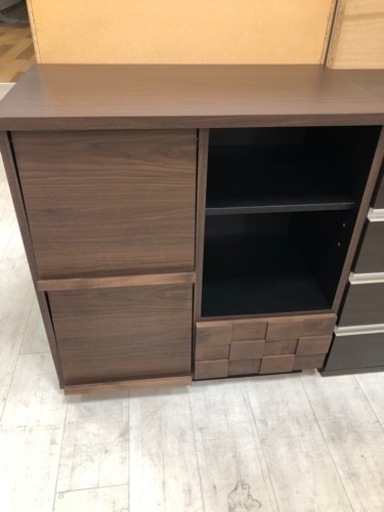 取りに来れる方限定！フラップ扉キャビネットです！