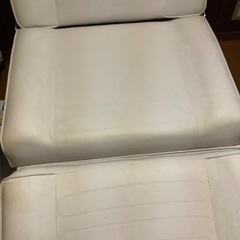 フェイシャルベッド　無穴　中古